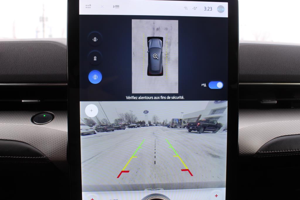 ford Mustang Mach-E 2022 - 26