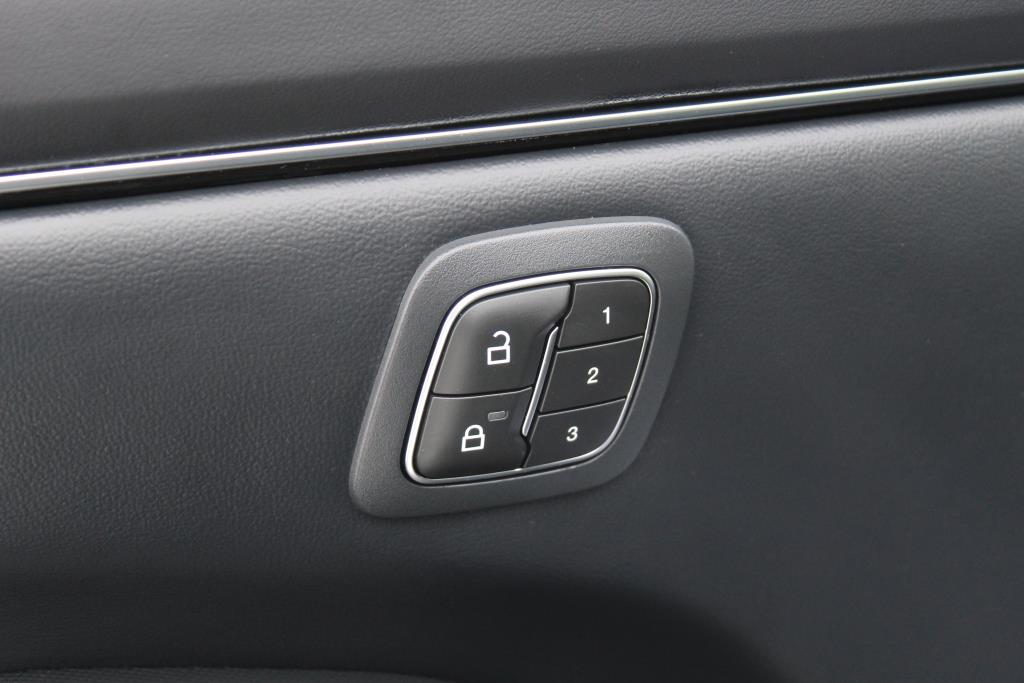 ford Mustang Mach-E 2022 - 31