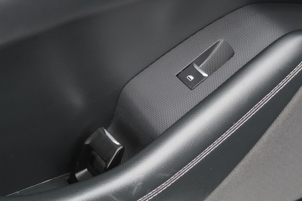 ford Mustang Mach-E 2022 - 33