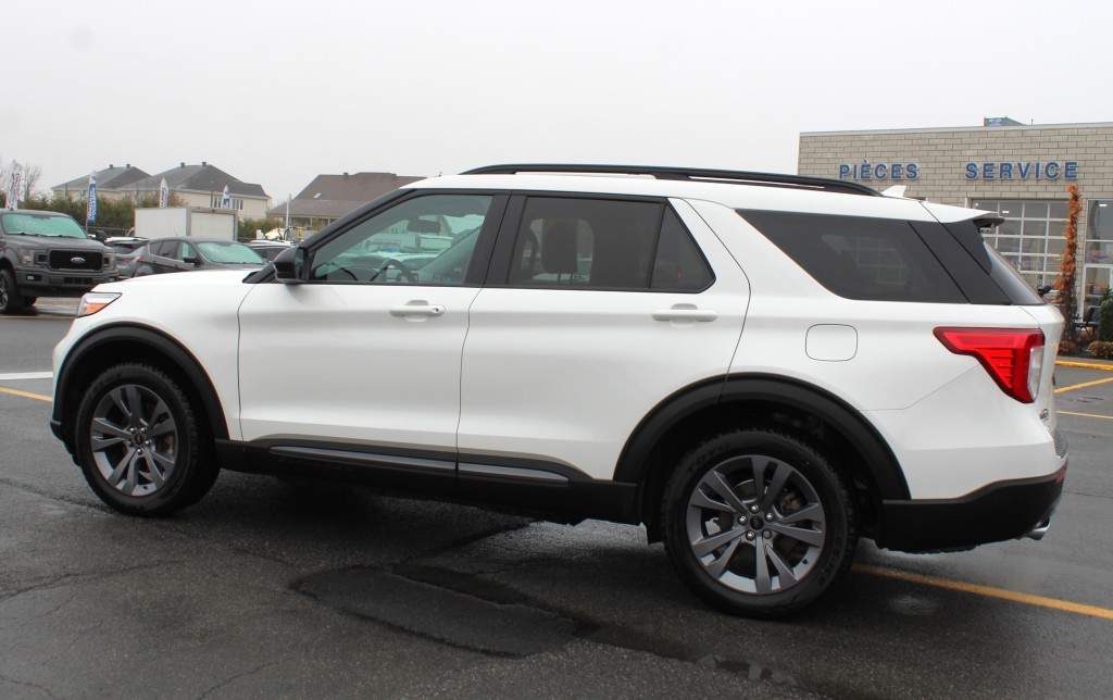 ford Explorer 2022 - 13