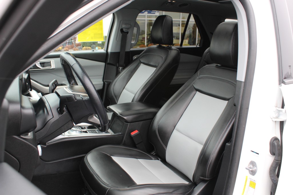 ford Explorer 2022 - 14