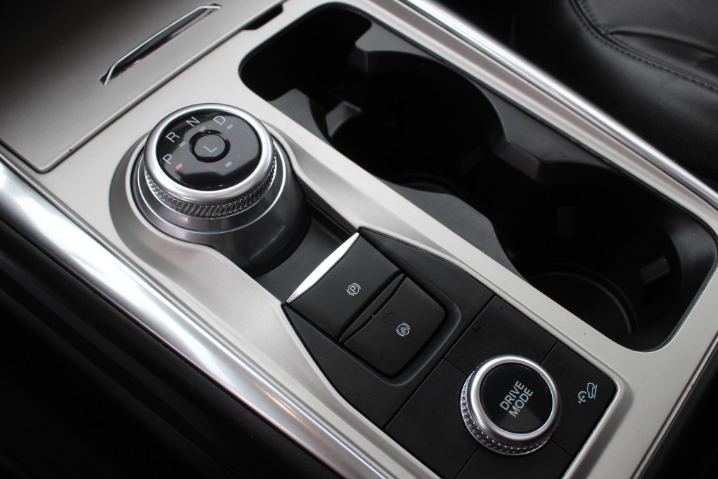 ford Explorer 2022 - 23