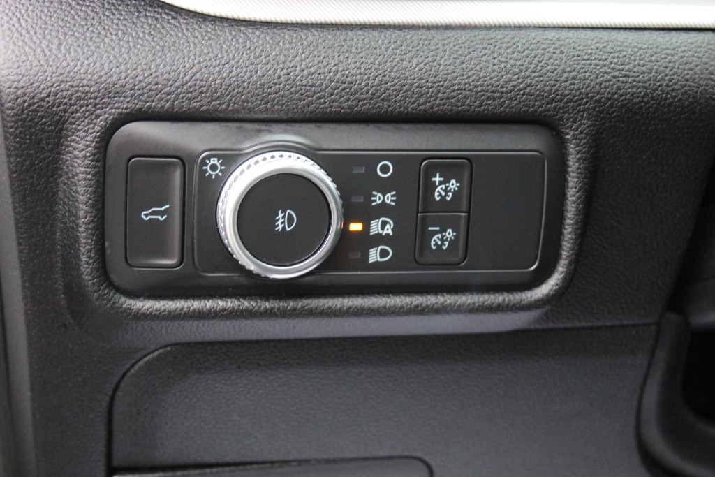 ford Explorer 2022 - 35