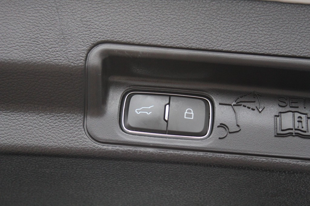 ford Explorer 2022 - 36