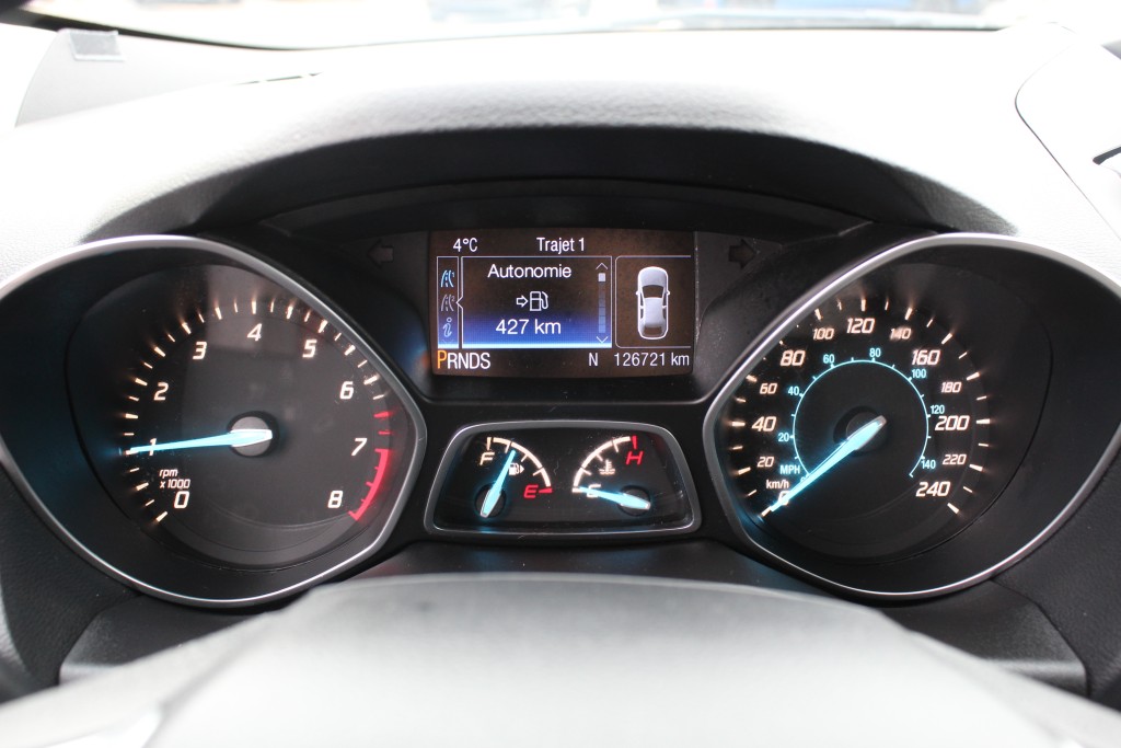 ford Escape 2016 - 12