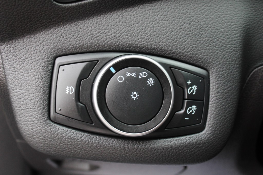 ford Escape 2016 - 26