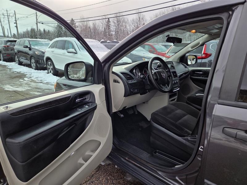 dodge Grand Caravan 2016 - 10