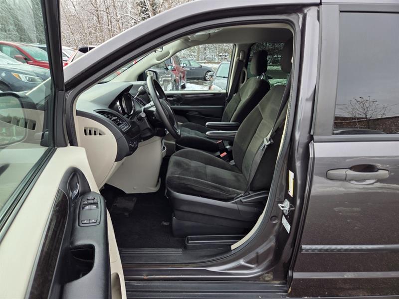 dodge Grand Caravan 2016 - 11