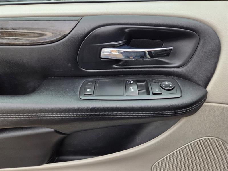 dodge Grand Caravan 2016 - 25