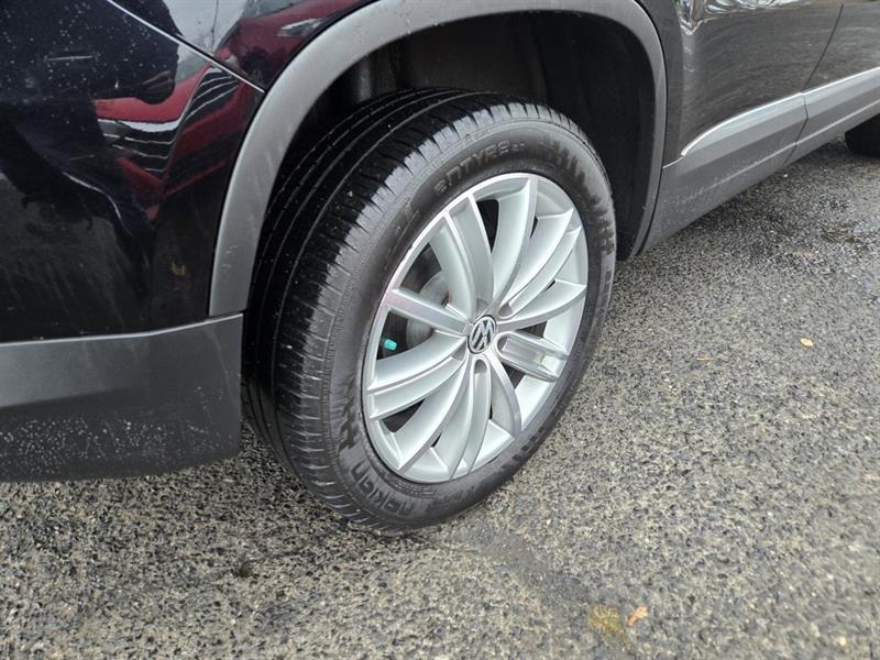2013 Volkswagen Tiguan - Image 8