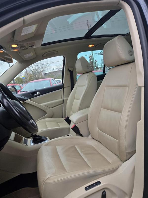 2013 Volkswagen Tiguan - Image 16
