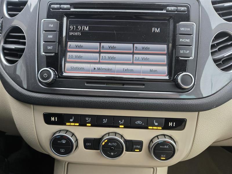 2013 Volkswagen Tiguan - Image 21