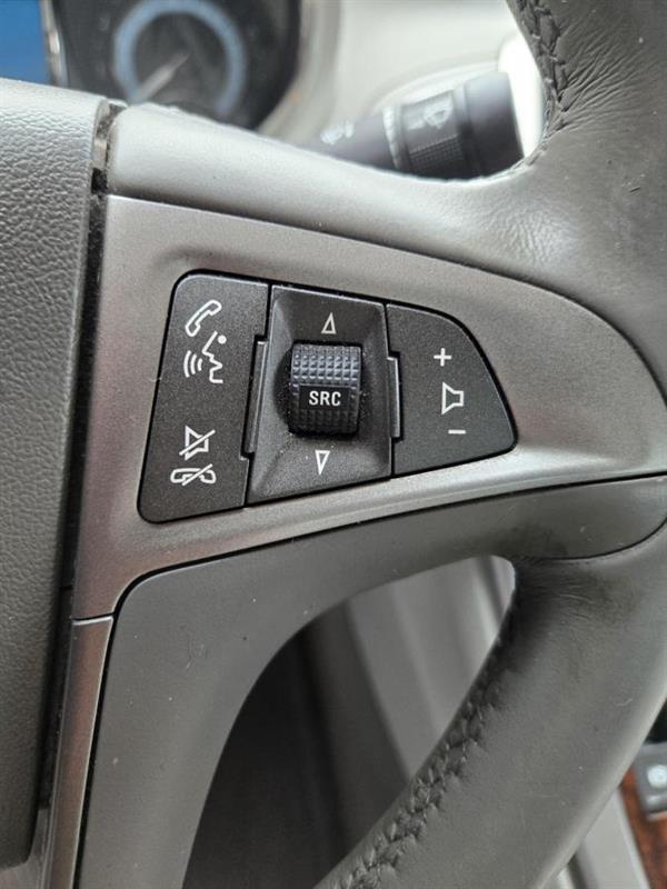 buick LaCrosse 2010 - 18