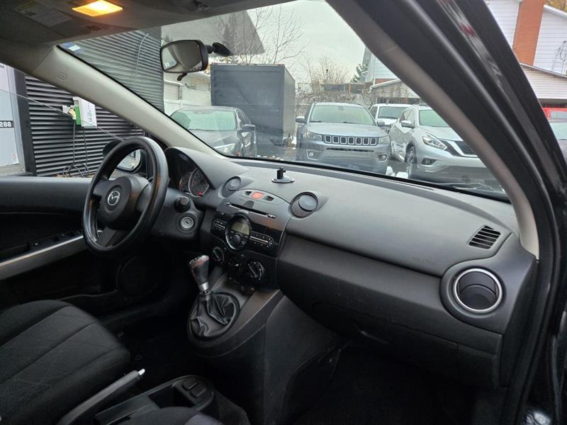 mazda Mazda2 2011 - 9