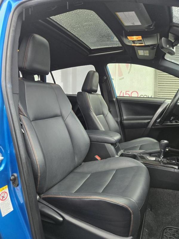 toyota RAV4 2017 - 11