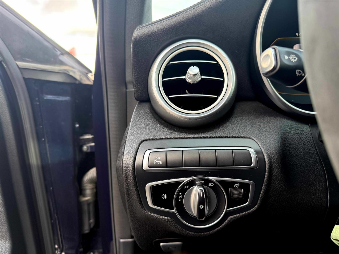 mercedes-benz C-Class 2020 - 17