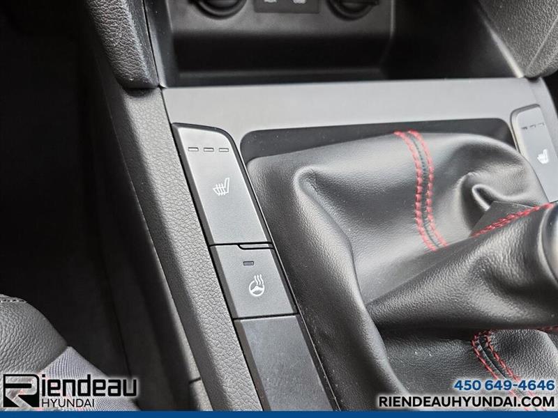 hyundai Elantra 2020 - 16