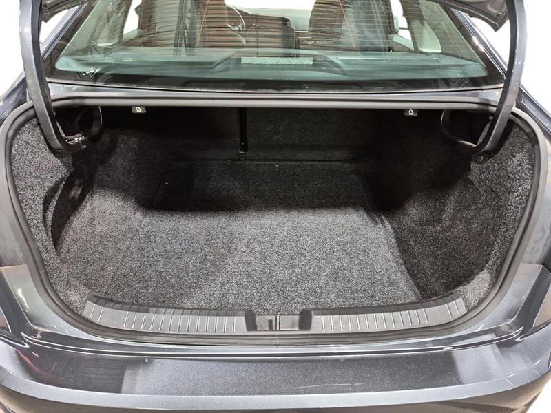 volkswagen Jetta 2021 - 9