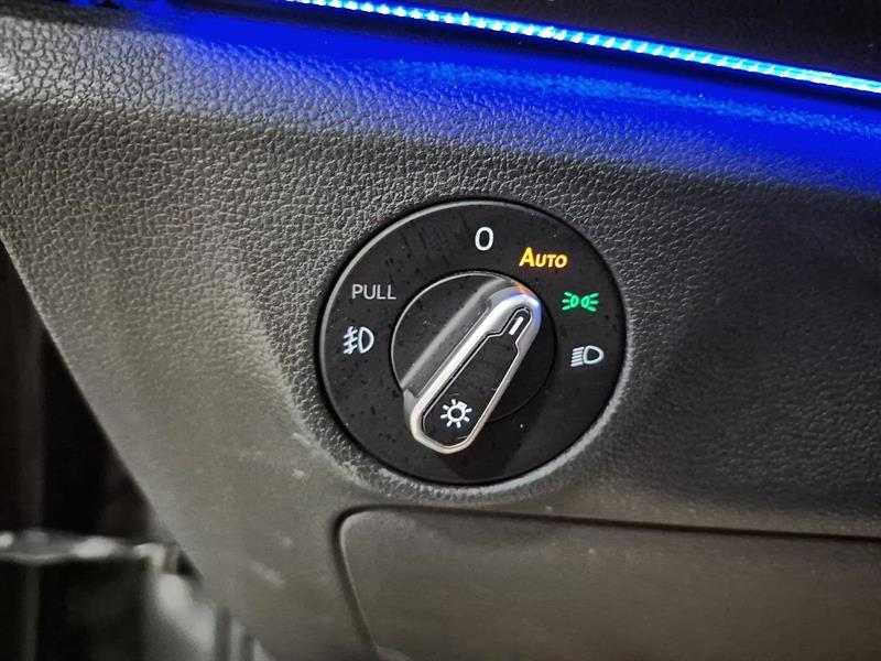 volkswagen Jetta 2021 - 16