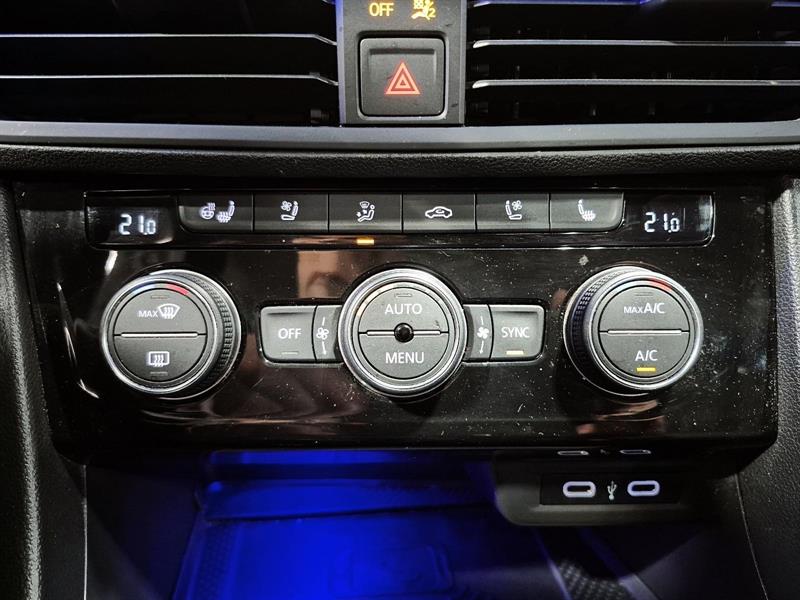 volkswagen Jetta 2021 - 25