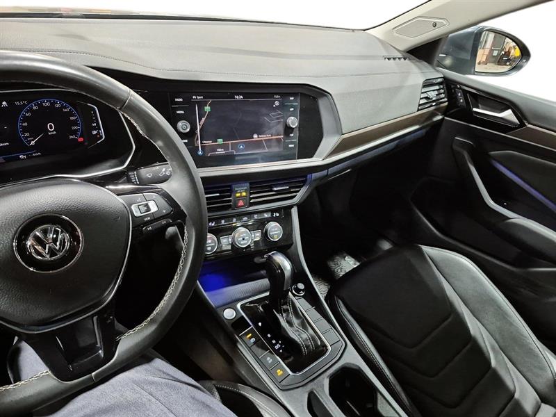 volkswagen Jetta 2021 - 27