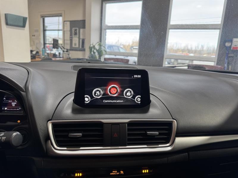 mazda Mazda3 2017 - 22