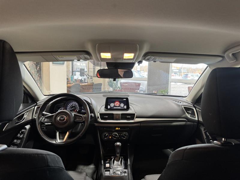 mazda Mazda3 2017 - 27