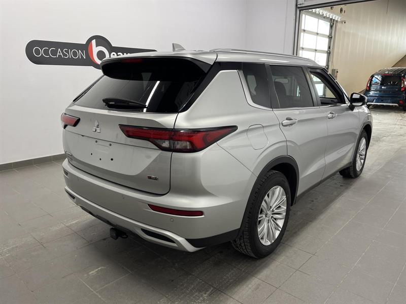 mitsubishi Outlander 2022 - 5