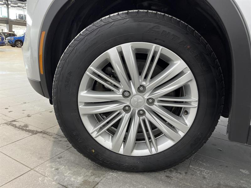 mitsubishi Outlander 2022 - 20