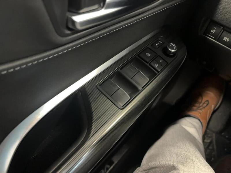 toyota Venza 2024 - 10