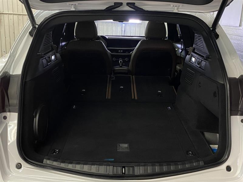 alfa romeo Stelvio 2020 - 34