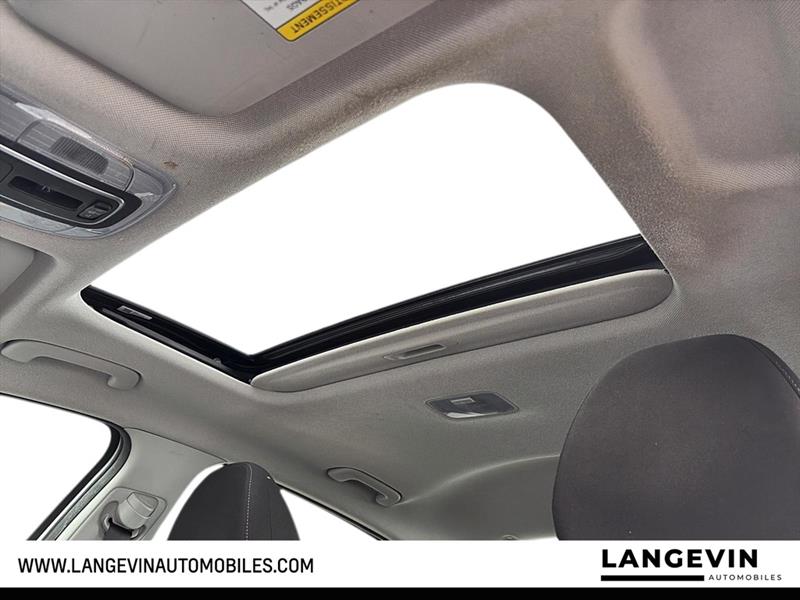 hyundai Elantra 2022 - 17