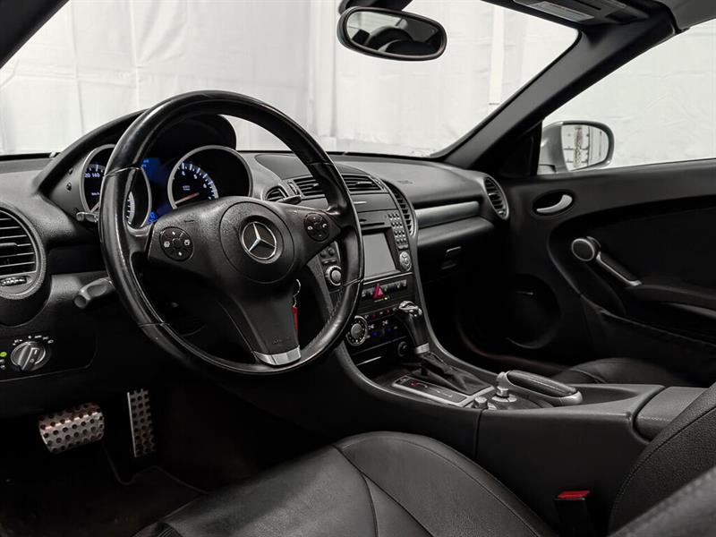 mercedes-benz SLK-Class 2011 - 8