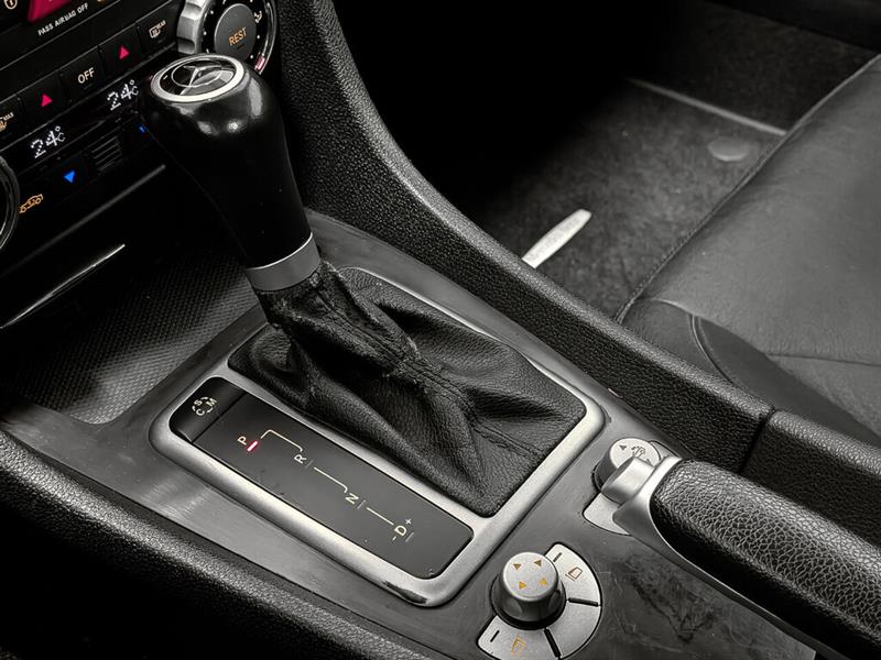 mercedes-benz SLK-Class 2011 - 14