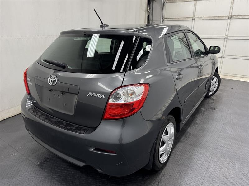 toyota Matrix 2010 - 9