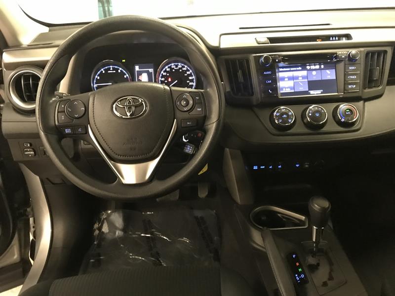 toyota RAV4 2018 - 17