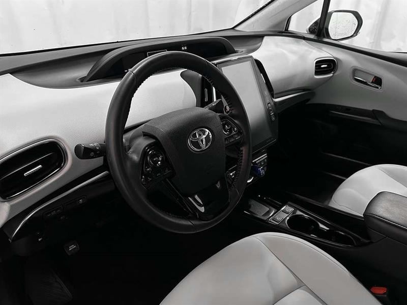 toyota Prius Prime 2021 - 11