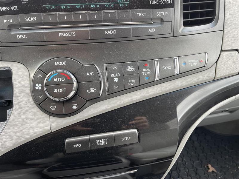 toyota Sienna 2013 - 24