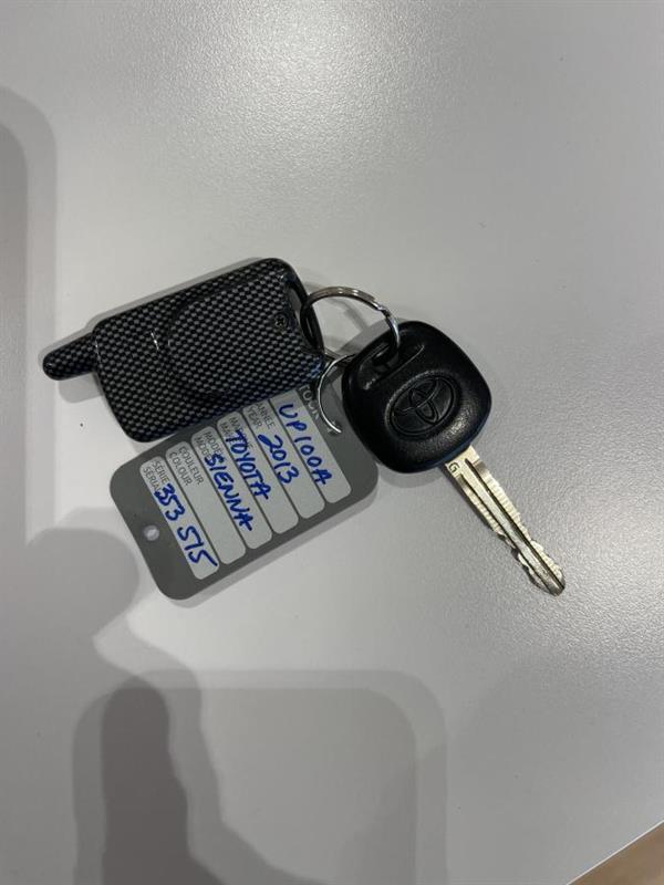 toyota Sienna 2013 - 26