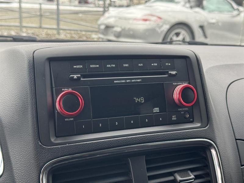 dodge Grand Caravan 2015 - 24