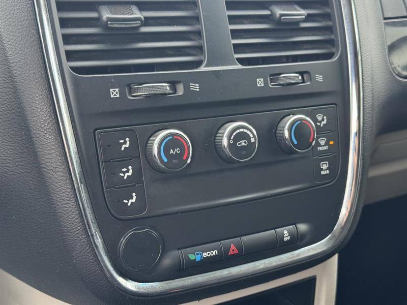 dodge Grand Caravan 2015 - 26