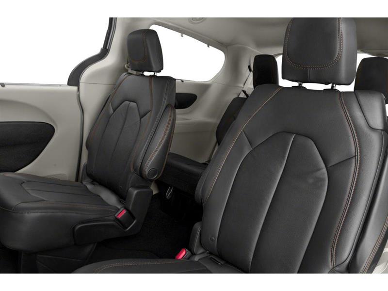 chrysler Pacifica 2017 - 9