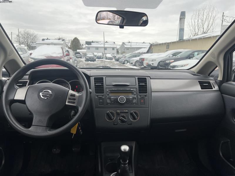 nissan Versa 2009 - 10