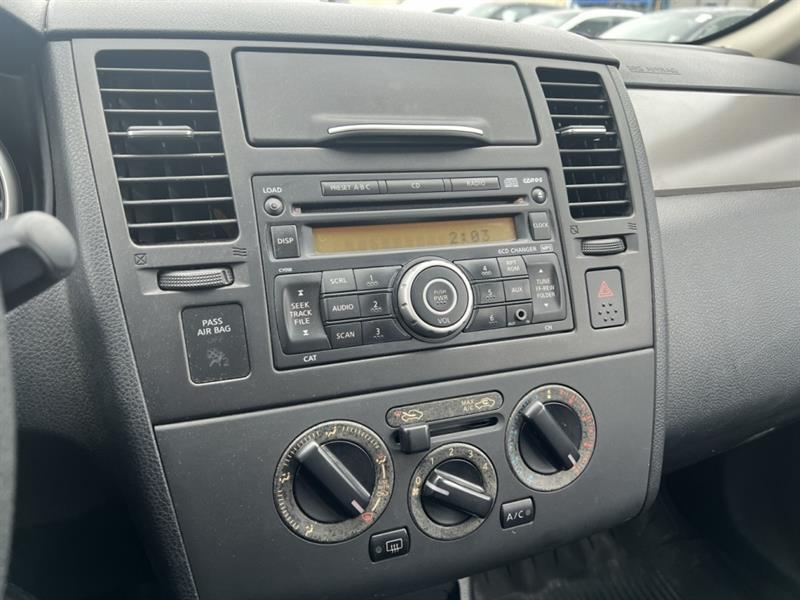 nissan Versa 2009 - 12