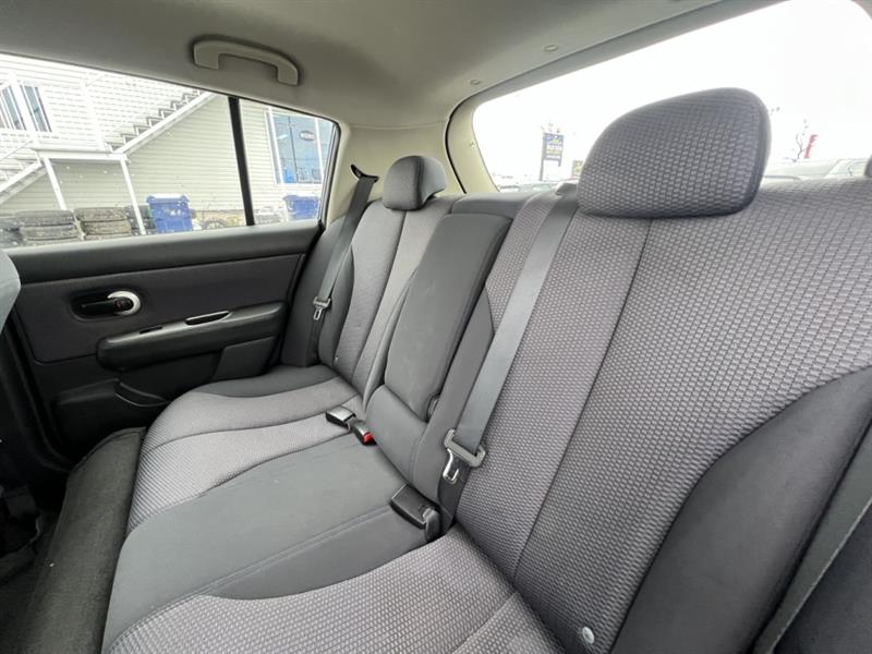 nissan Versa 2009 - 17