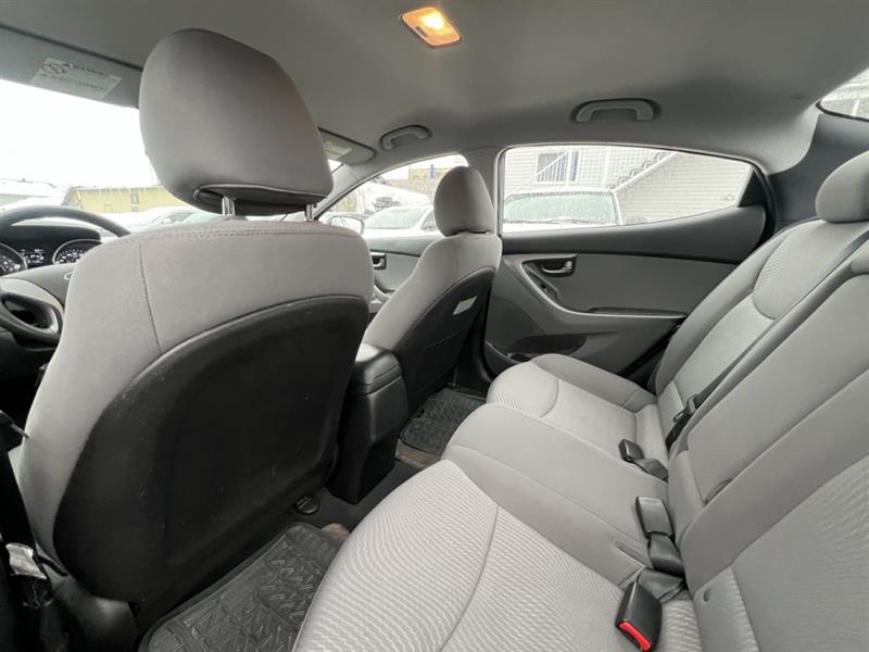 hyundai Elantra 2012 - 17