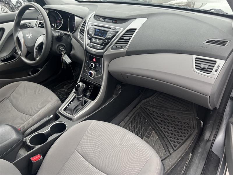 hyundai Elantra 2012 - 19