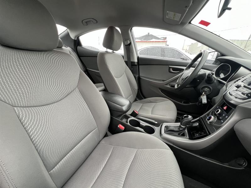 hyundai Elantra 2012 - 42