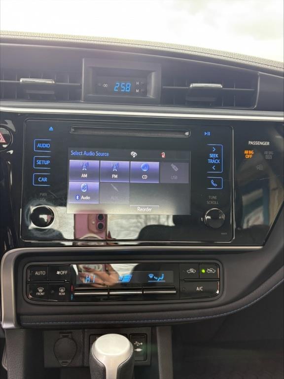 toyota Corolla 2017 - 12