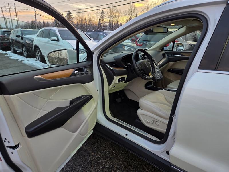 lincoln MKC 2015 - 11